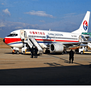 珠海莲洲航空运输航空快运业稳步发展的原因是什么？